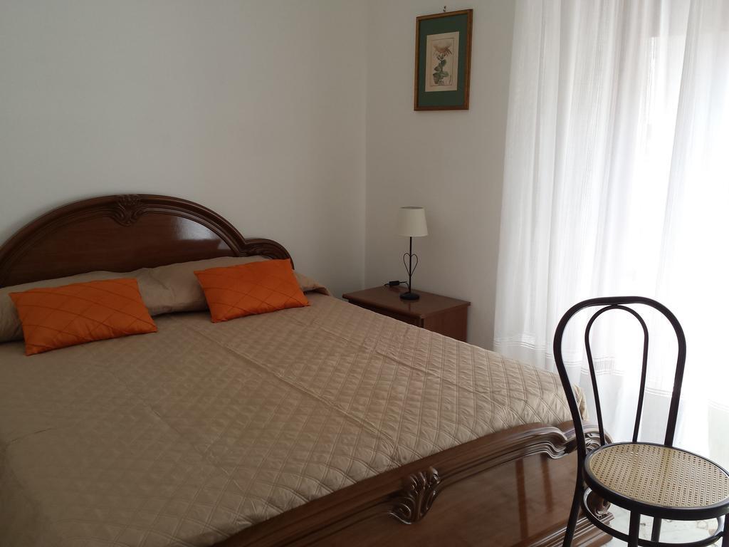 La Via Del Mare - Acireale Centro Storico Apartamento Exterior foto